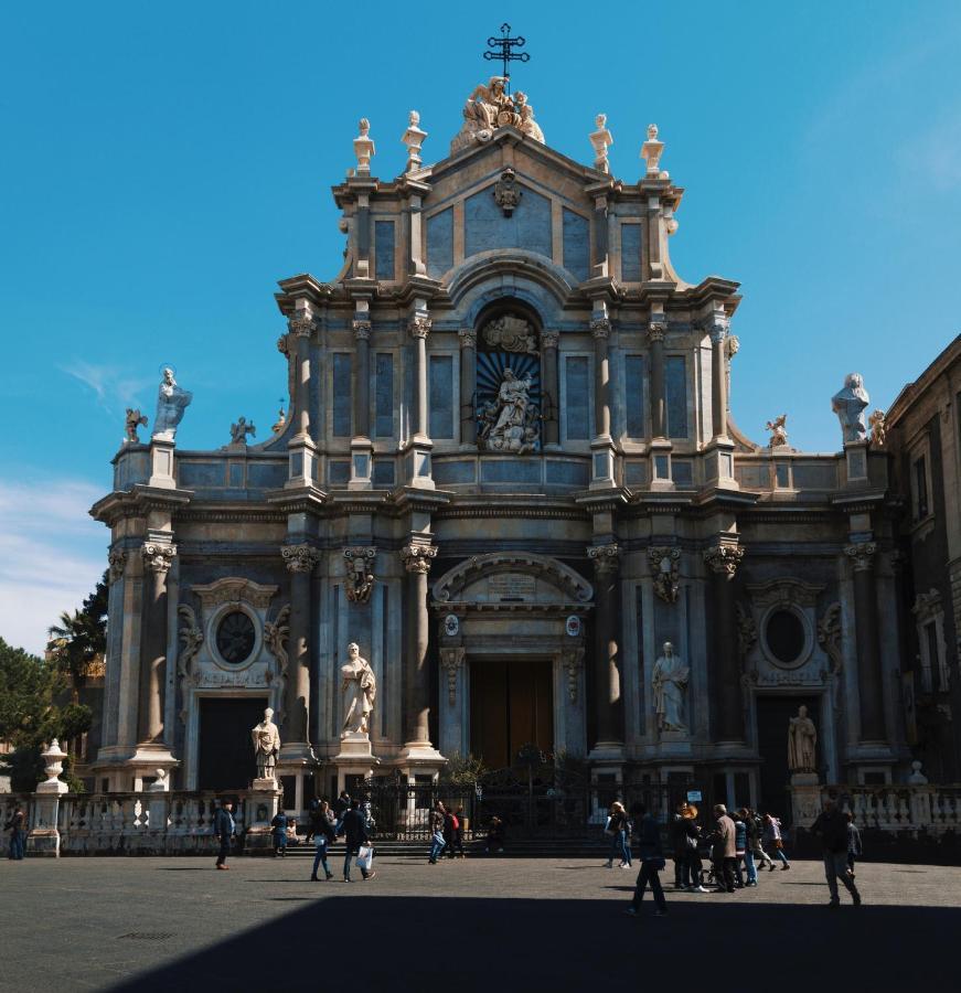Reyhome Santa Filomena Aeroporto di Catania Fontana Rossa Esterno foto